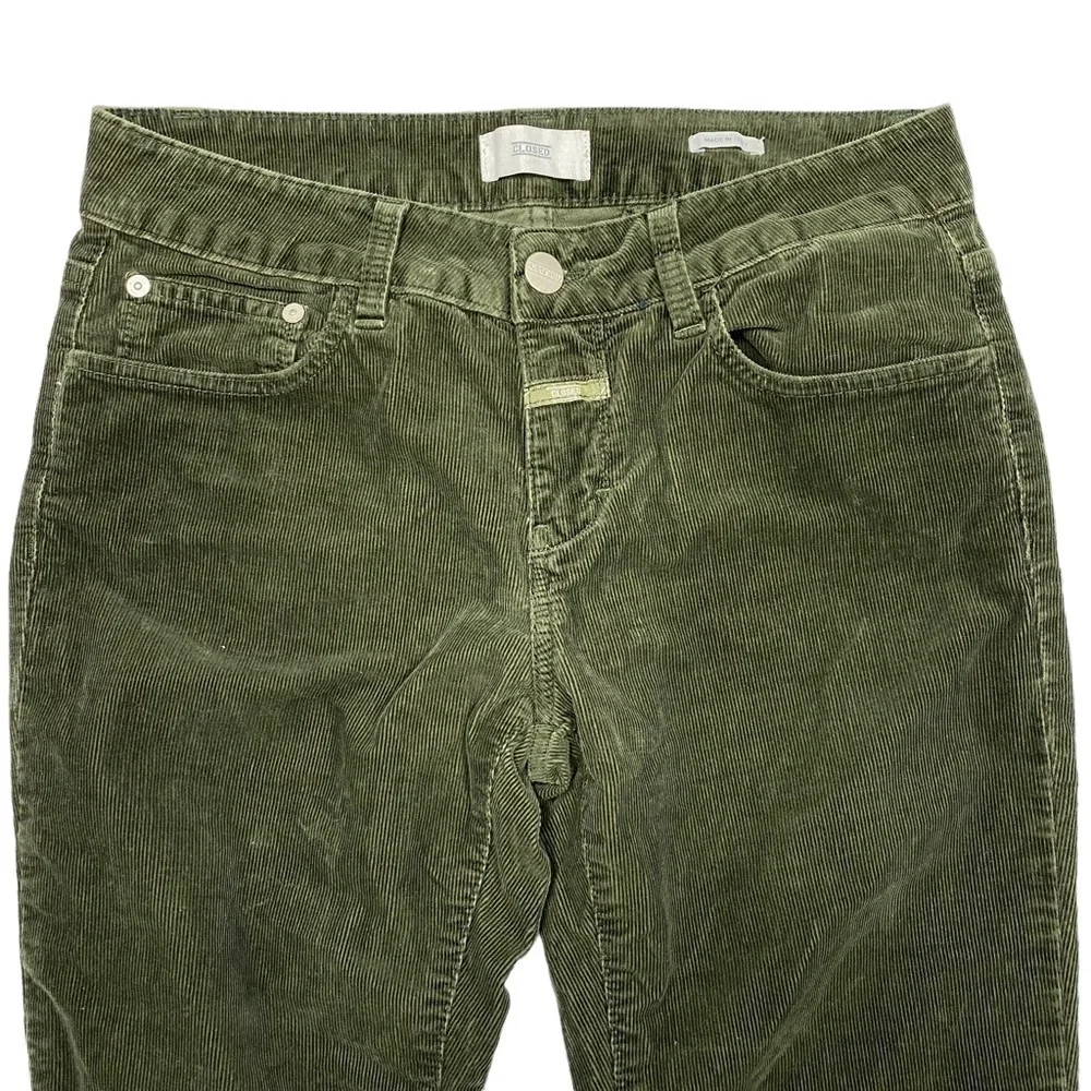 CLOSED Green Corduroy Baker Pants 27 Slim Mid Rise Crop